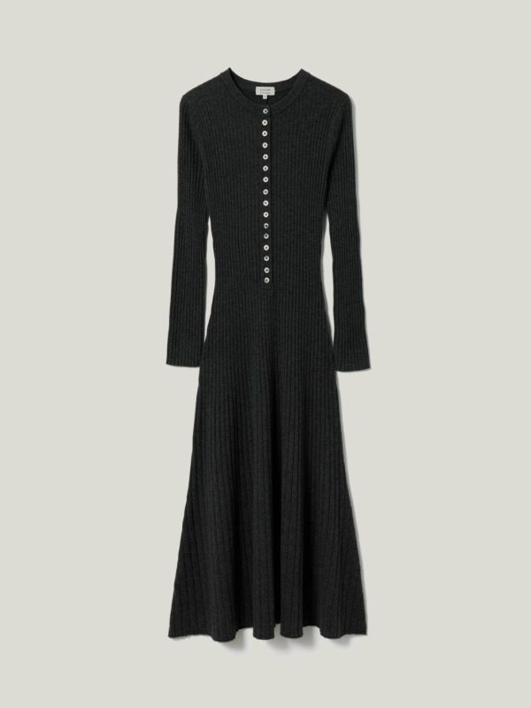 Hannahclow.shop0131f44204 5