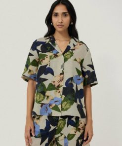 Hannahclow.shop016fa2c7b3 1