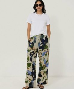 Hannahclow.shop02b8bc5002 1