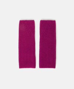 Hannahclow.shop02e417eb32 3