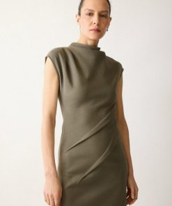 Hannahclow.shop02fc8a11d0 1