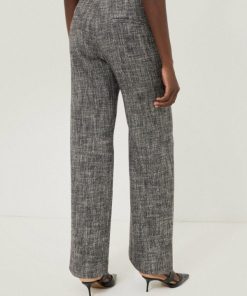 Hannahclow.shop065744ae98 3