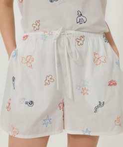 Hannahclow.shop07ea35d75e 4