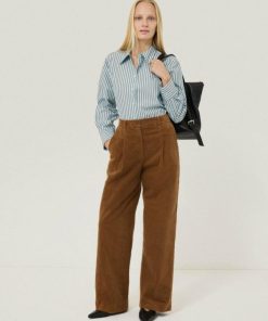 Hannahclow.shop132513544b 1