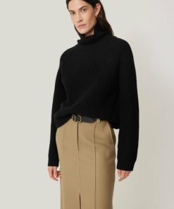 Hannahclow.shop15e3403a5f 1