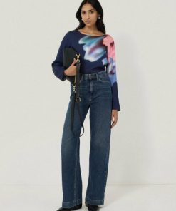 Hannahclow.shop1e34cb209b 1