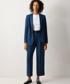 Hannahclow.shop2610f87b83 1