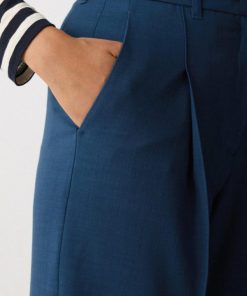 Hannahclow.shop2610f87b83 2