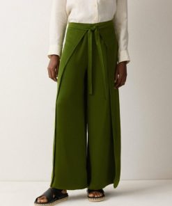 Hannahclow.shop2b11831a10 3