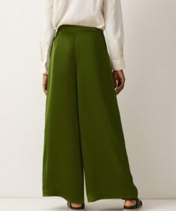 Hannahclow.shop2b11831a10 4