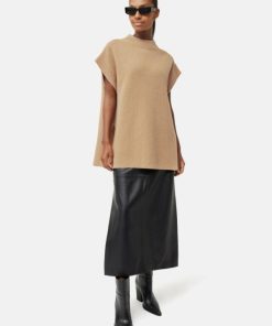 Hannahclow.shop2c08c83095 3