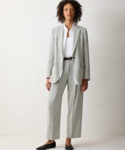 Hannahclow.shop2e272a1490 1