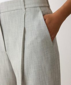 Hannahclow.shop2e272a1490 2