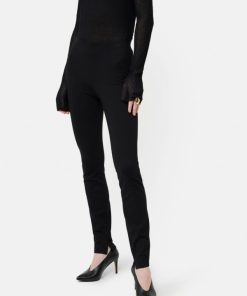 Hannahclow.shop303bfbdc0b 1