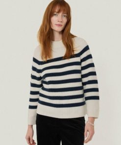 Hannahclow.shop30569f5dc8 1