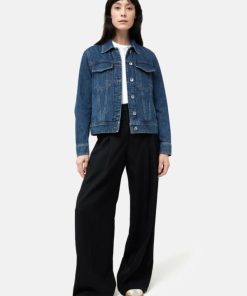 Hannahclow.shop32543feeca 3