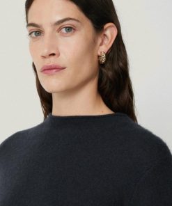 Hannahclow.shop36438951f5 4