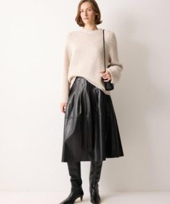 Hannahclow.shop3ffce5c6a4 1