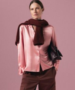 Hannahclow.shop4b134f7432 1