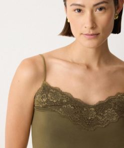 Hannahclow.shop4c404a0bd1 3