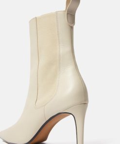 Hannahclow.shop4e113fec10 3