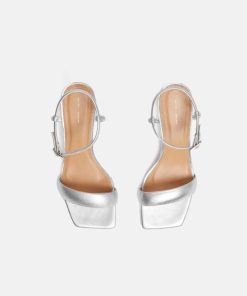 Hannahclow.shop4f8e20ef7f 4