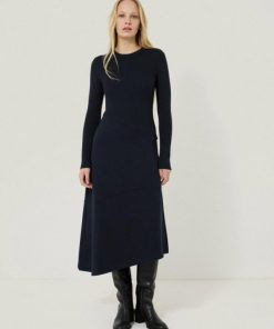 Hannahclow.shop58ffe15d94 1