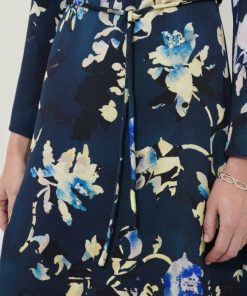 Hannahclow.shop5a0a35dcc9 3