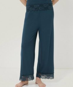 Hannahclow.shop5ee81a123b 1