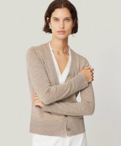 Hannahclow.shop640cb1bad7 1