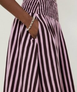 Hannahclow.shop68a971b0d3 3