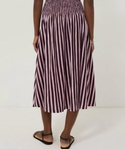 Hannahclow.shop68a971b0d3 5