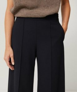 Hannahclow.shop6ac59b138a 2