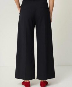 Hannahclow.shop6ac59b138a 4