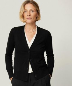 Hannahclow.shop7eb132940c 1