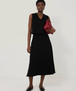 Hannahclow.shop85f13000fa 4