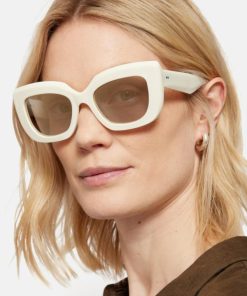 Hannahclow.shop89dcb0ea1c 2