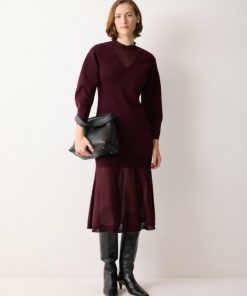 Hannahclow.shop89e6d62c7e 1