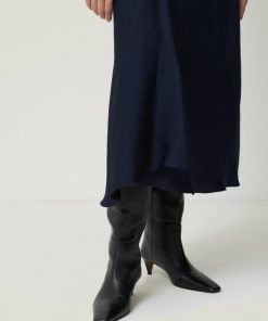 Hannahclow.shop8a6ef7fadd 2