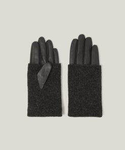 Hannahclow.shop8dfaf1ce77 1