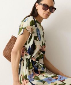 Hannahclow.shop9b2cbb6404 1