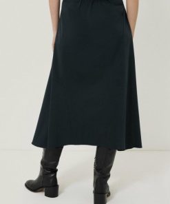 Hannahclow.shop9f551227d9 1