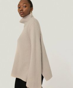 Hannahclow.shopb502751ee9 1