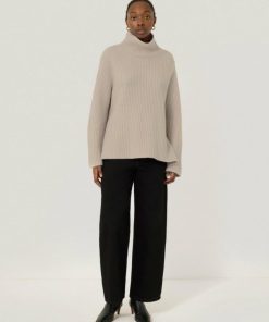 Hannahclow.shopb502751ee9 3