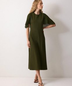 Hannahclow.shopbc40bc3d4a 4