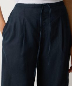 Hannahclow.shope5bb8ef9d1 2