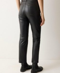 Hannahclow.shope5f6bba3b8 4