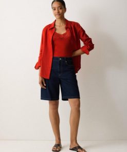 Hannahclow.shopf0436afa70 1