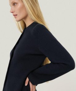 Hannahclow.shopf1442c449c 2