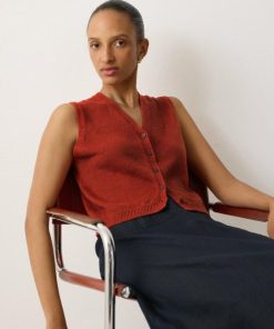 Hannahclow.shopf304145583 1